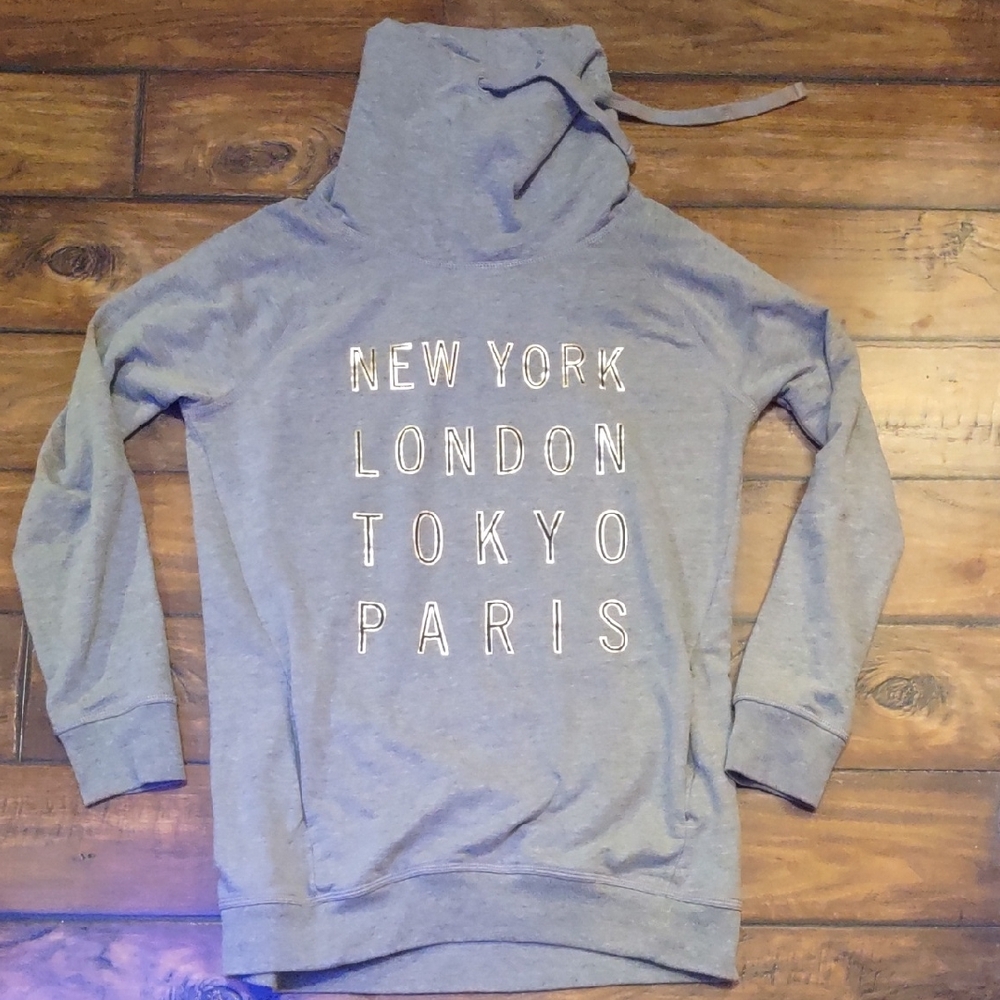 "Gap" Women's High Neck Sweatshirt. Size S.